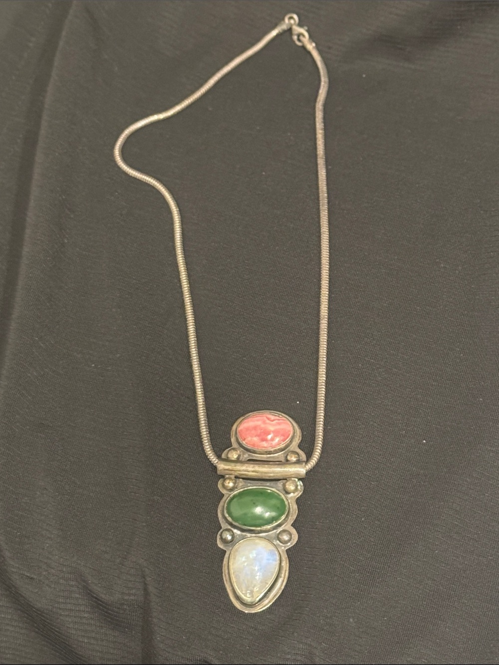 Vintage Mexican 3-Stone Opal Pendant Necklace - Picture 6 of 8